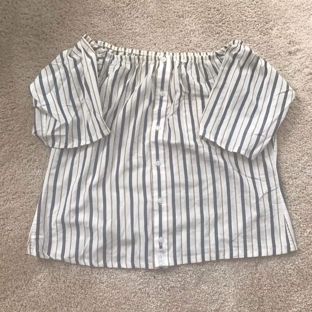 Off the shoulder top!